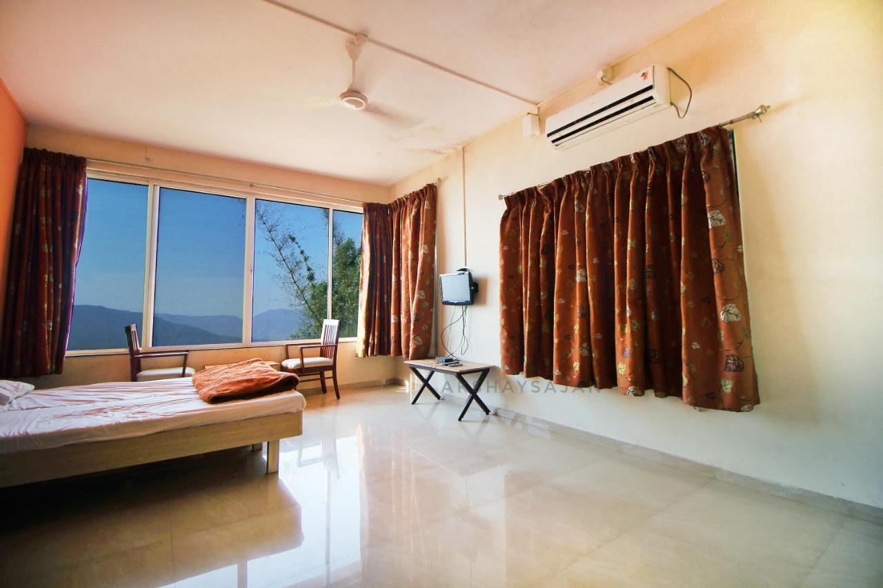 Tranquil Treasure Villa Панчгани Екстериор снимка